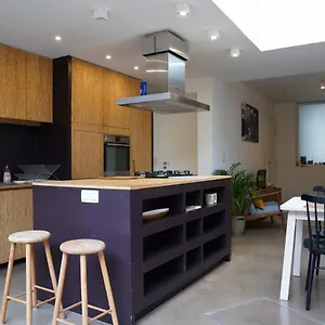 Well-situated And Comfortable Vakantiehuis Gent