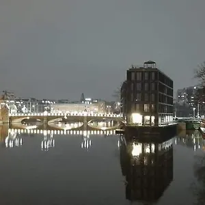 zkontrolujte dostupnost
